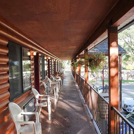 Austin'S Chuckwagon Motel Torrey Extérieur photo